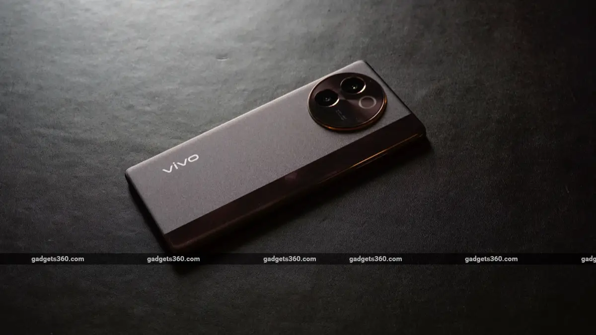 Vivo V30e First Impressions: Similar Design, New Camera